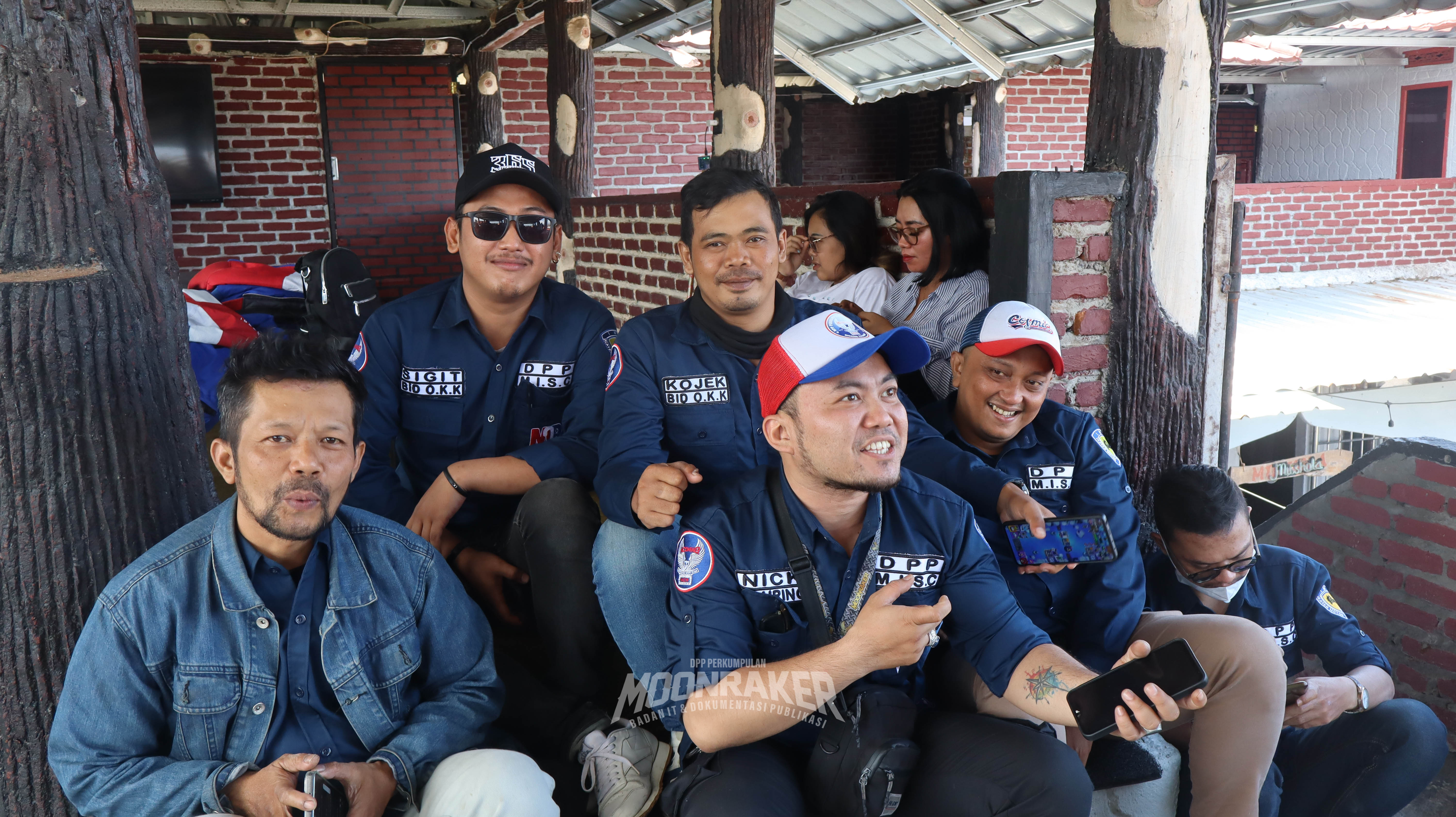 Touring 1
